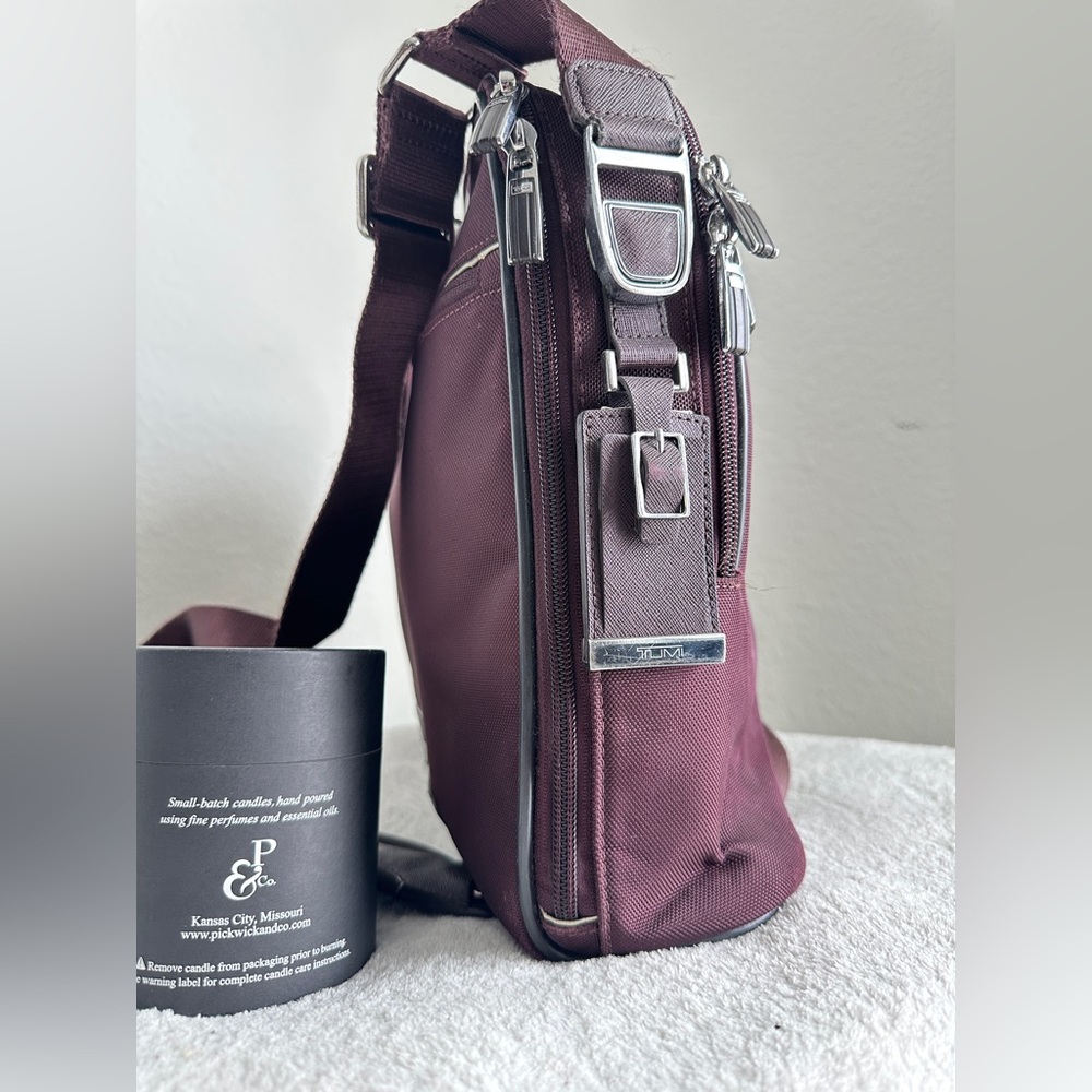 Tumi Burgundy Nylon T-Pass Kennedy Deluxe Brief Laptop Bag‎ - Picture 7 of 17